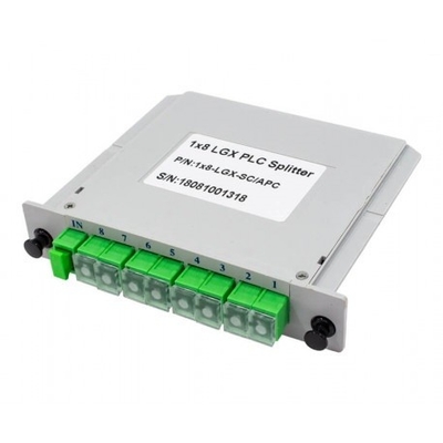 SC / APC LGX Box PLC Splitter 1x8 Pembagi Kartu Fiber Optik Splitter PLC 130x100x25mm