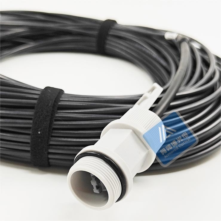 12F Spiral Armored MPO Fiber Patch Cord Housing 5.0mm LSZH Jacket Rodent Resistant